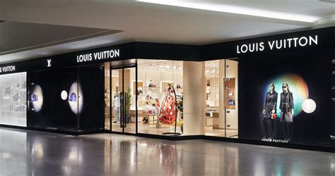 louis vuitton the gardens mall.